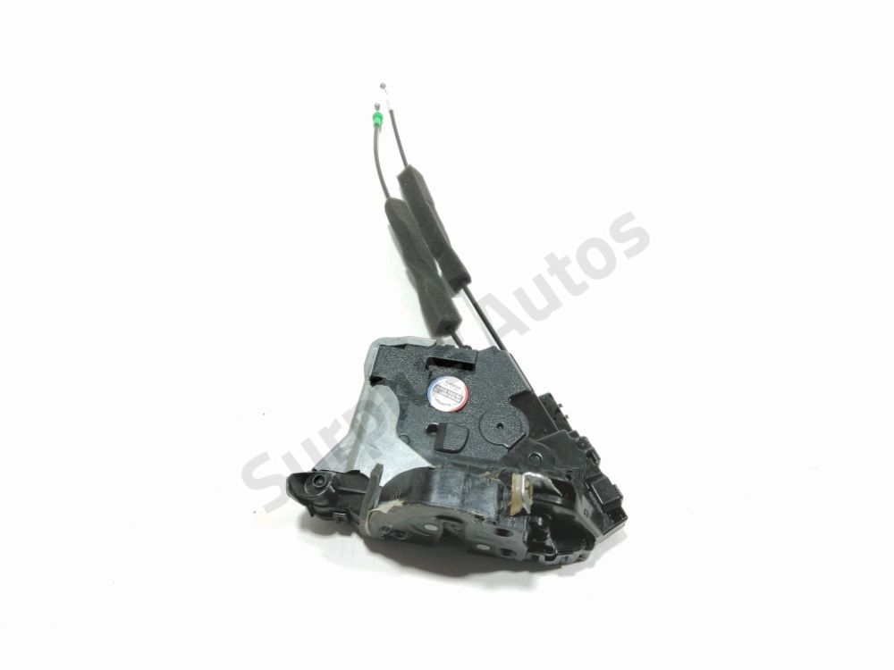 Serrure de porte avant droite