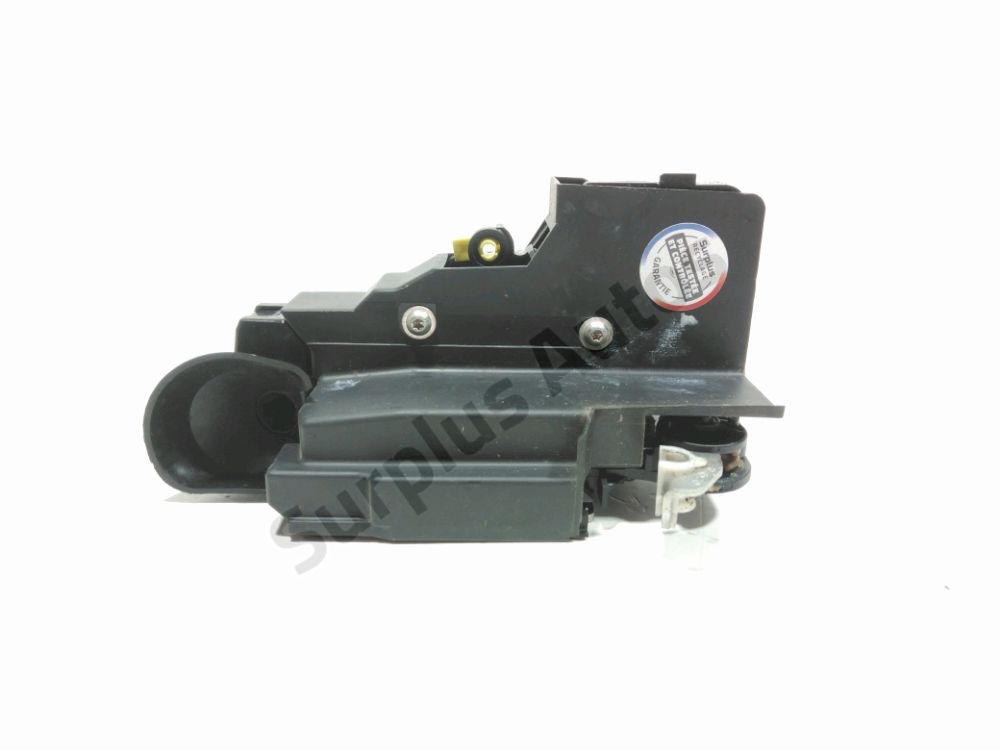 Serrure de porte avant droite