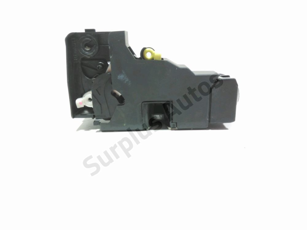 Serrure de porte avant droite