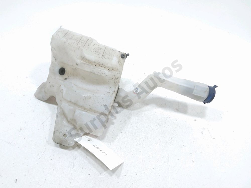 Réservoir de lave glace avant