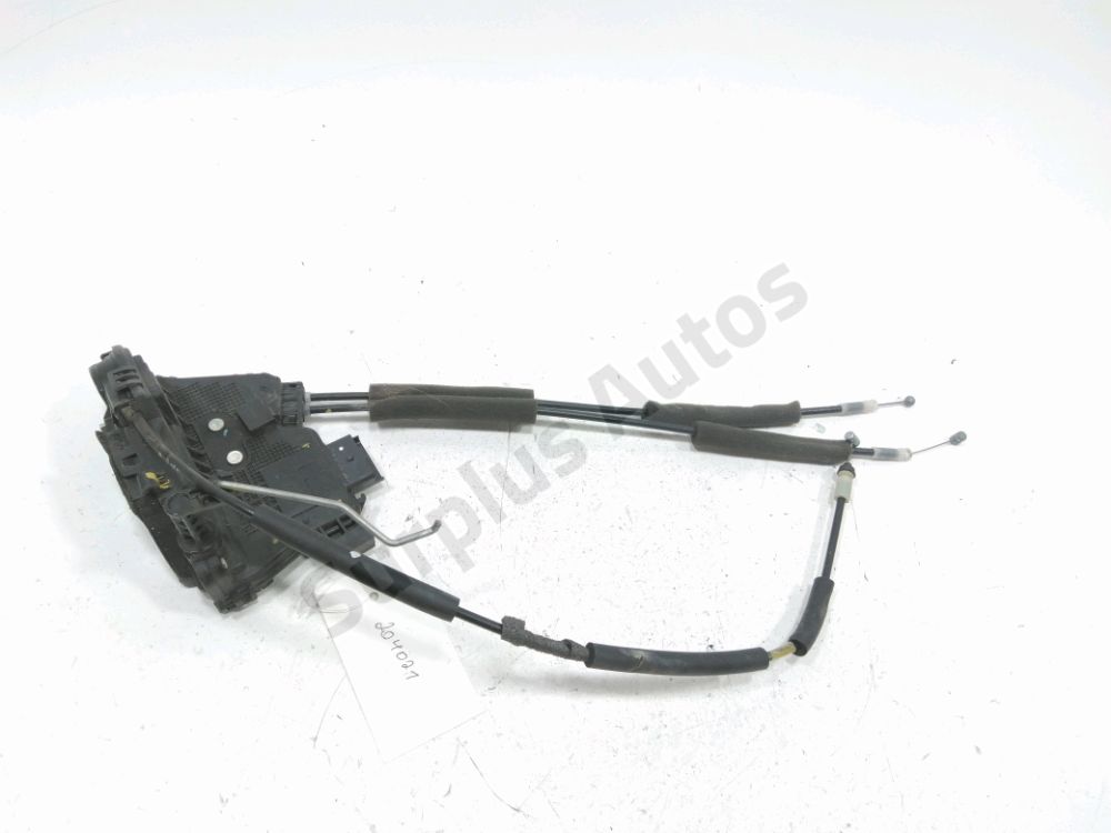 Serrure de porte avant gauche