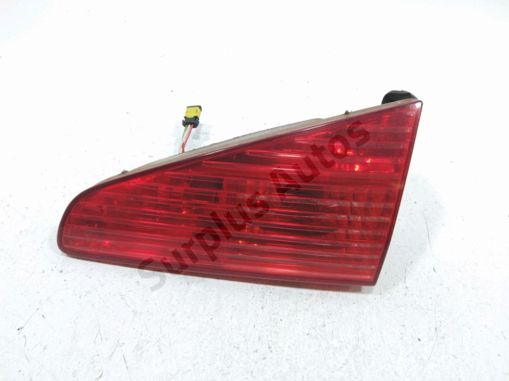 Feu arrière intérieur droit