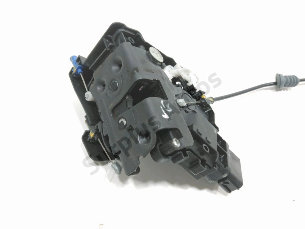 Serrure de porte avant gauche