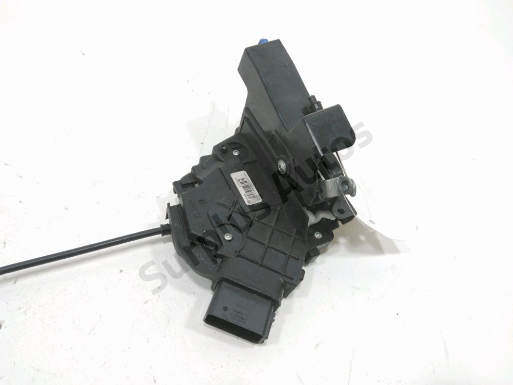 Serrure de porte avant gauche