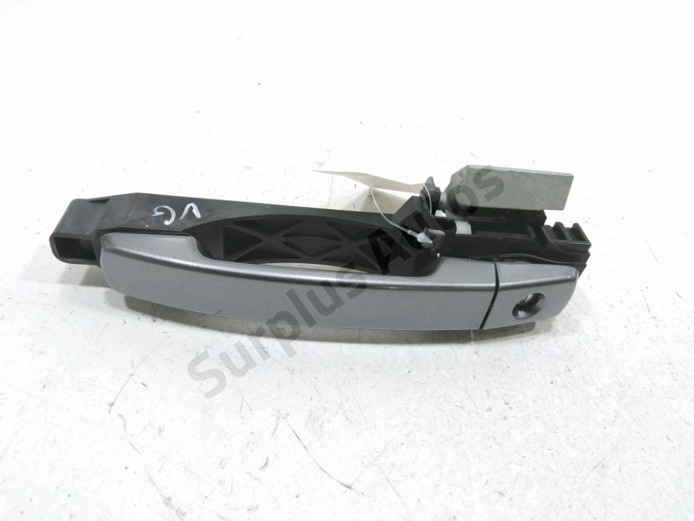 Poignée extérieure avant gauche