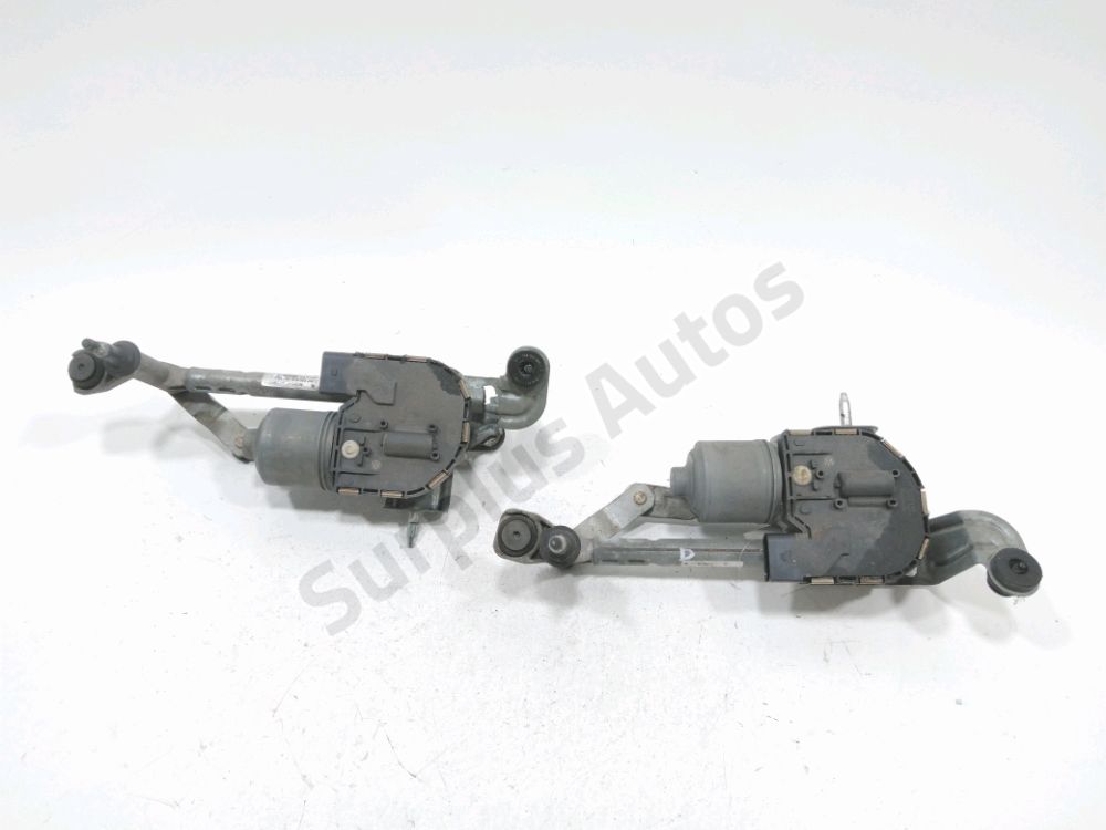 Mecanisme + moteur d'essuie glace avant