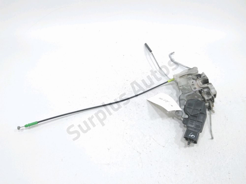 Serrure de porte avant droite