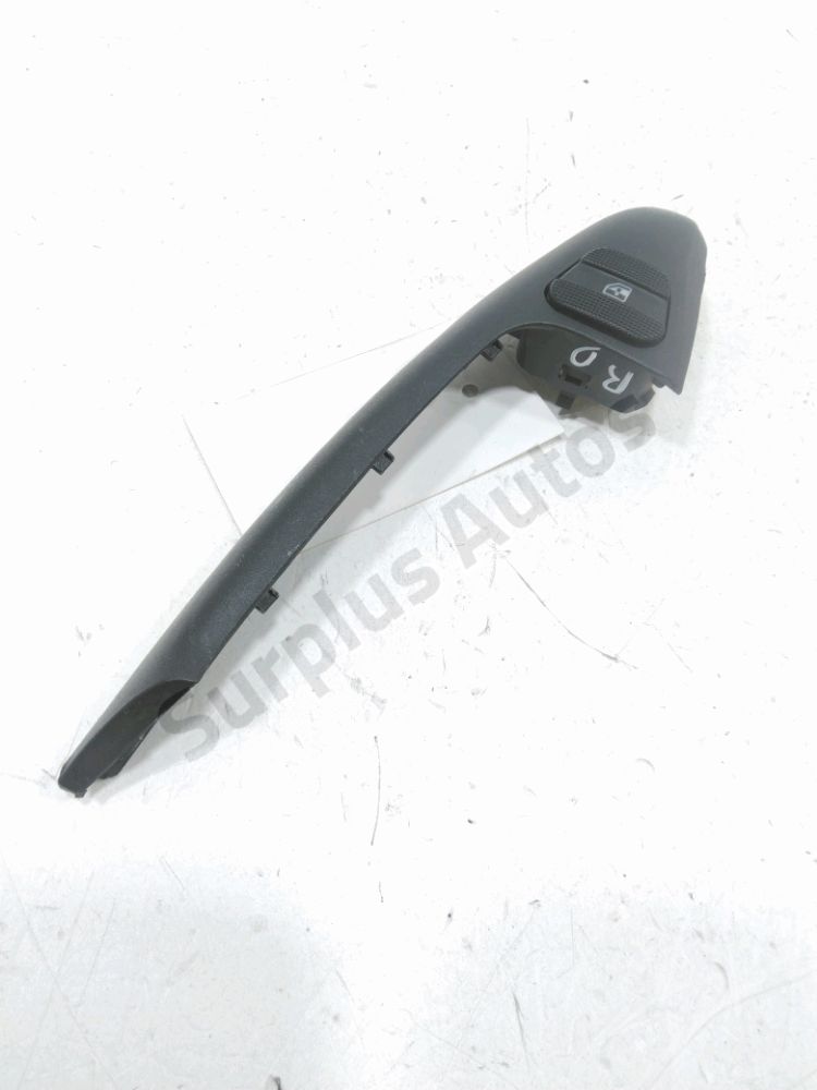 Commande lève-vitre arrière droit