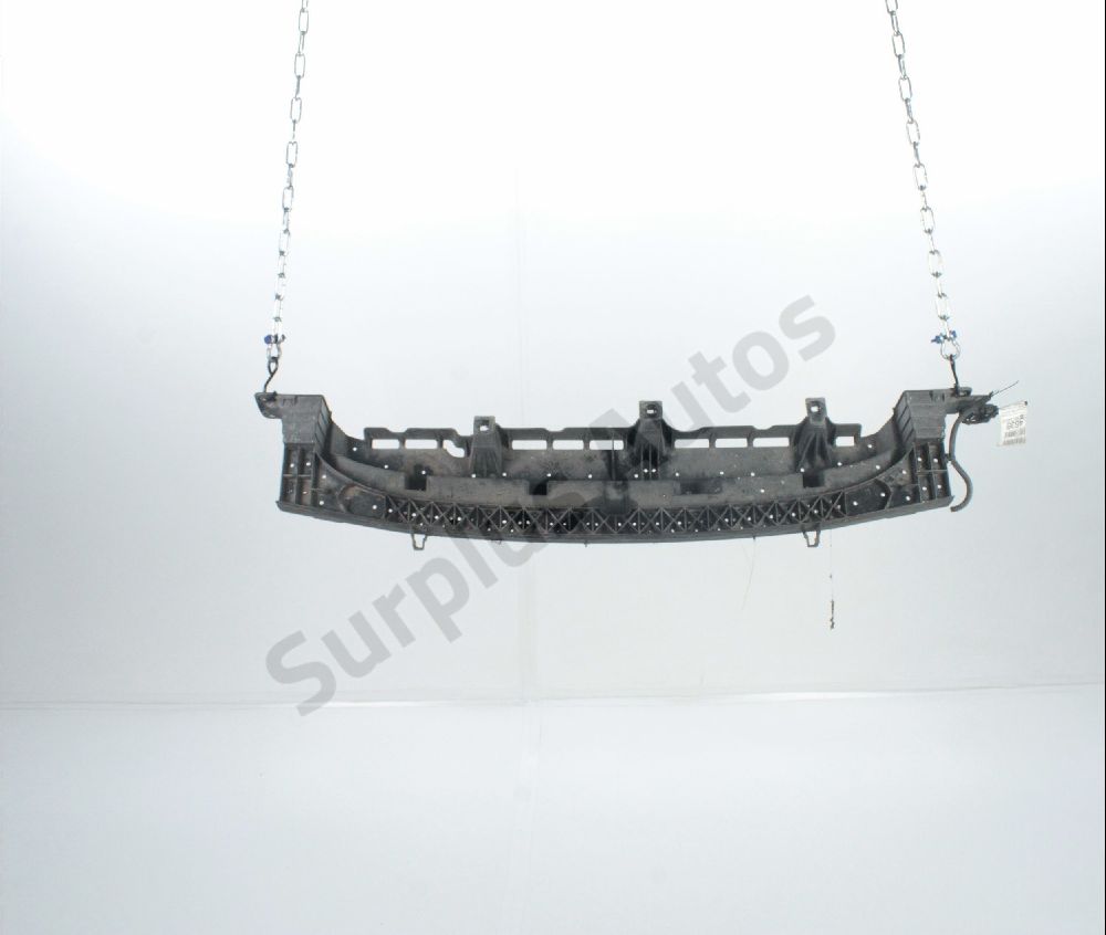 Traverse inférieure armature avant