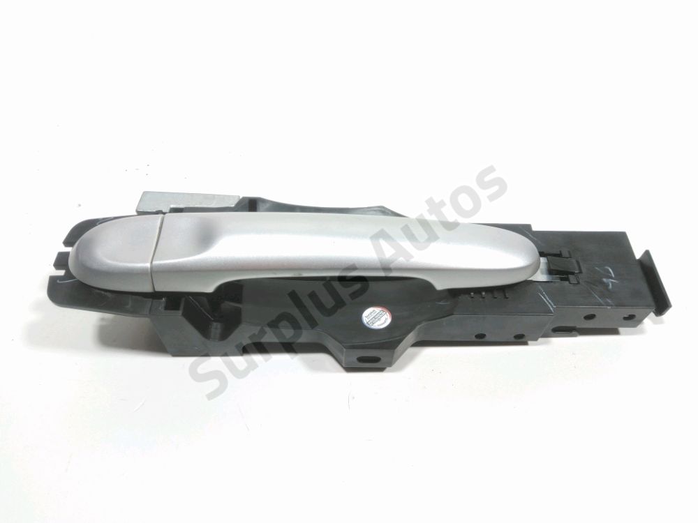 Poignée extérieure avant droite