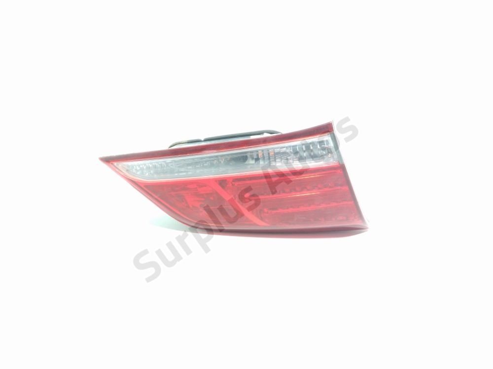 Feu arriere interieur gauche