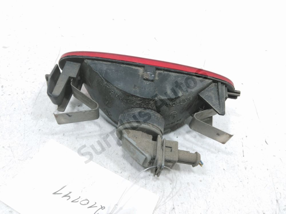 Feu de brouillard arrière central