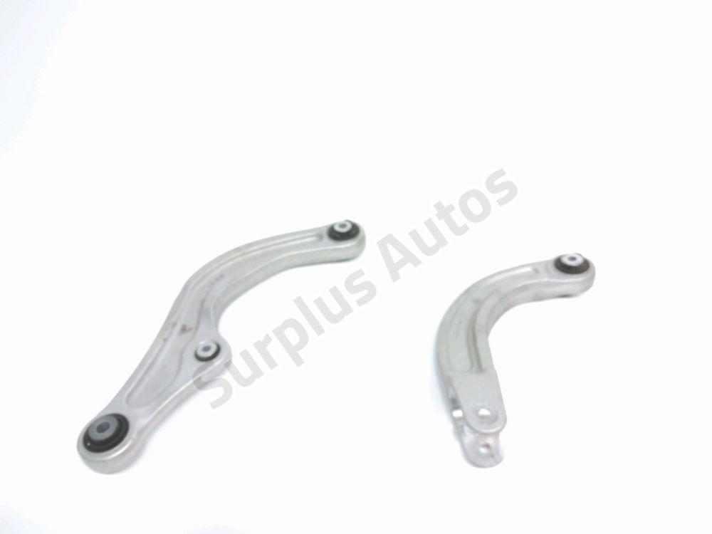 Triangle supérieur arrière gauche