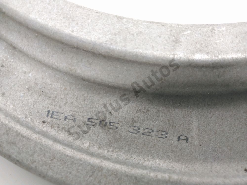 Triangle supérieur arrière gauche