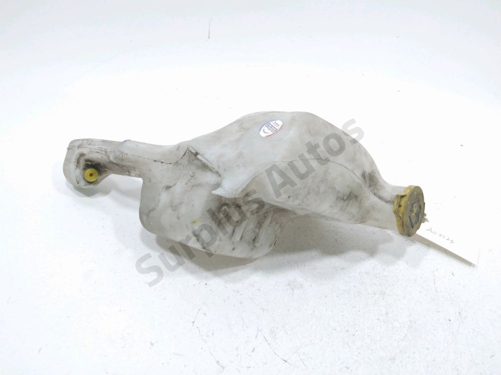 Réservoir de lave glace avant