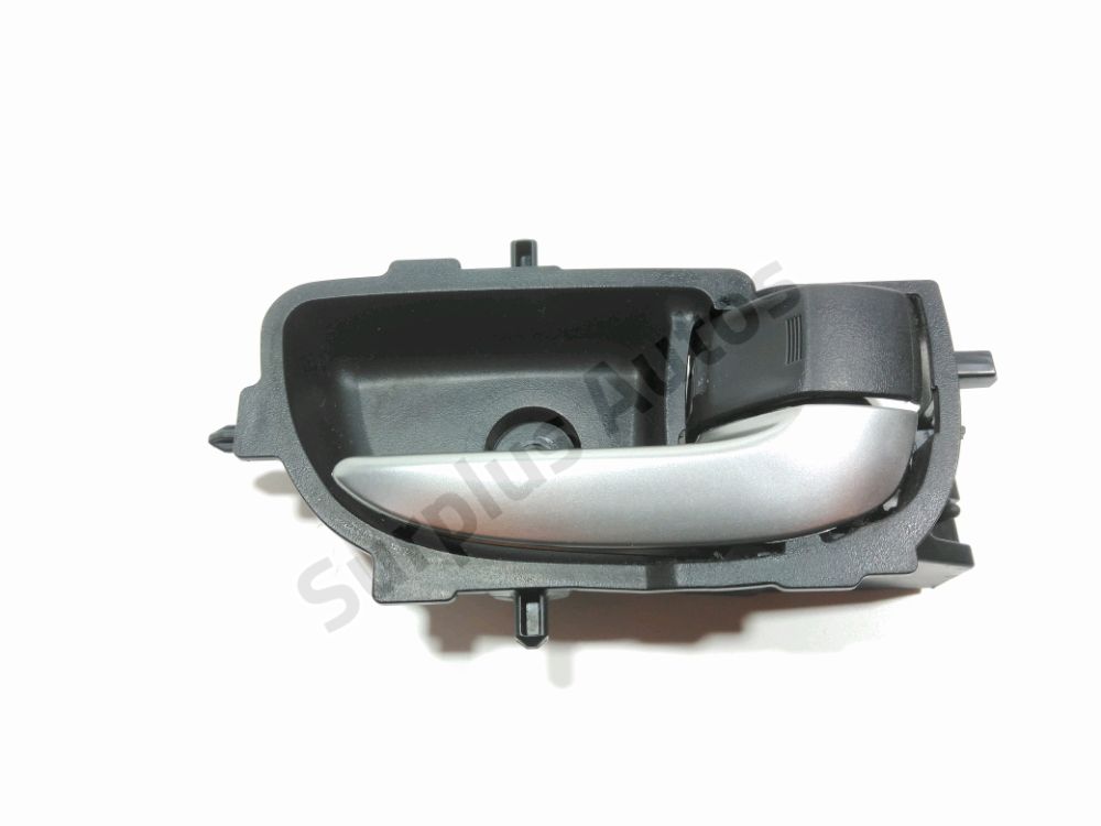 Poignee interieure porte avant droite