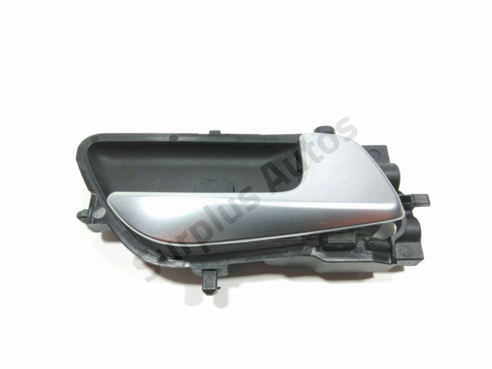 Poignee interieure porte arriere droite