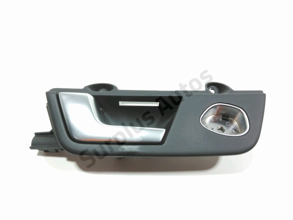 Poignee interieure porte arriere gauche