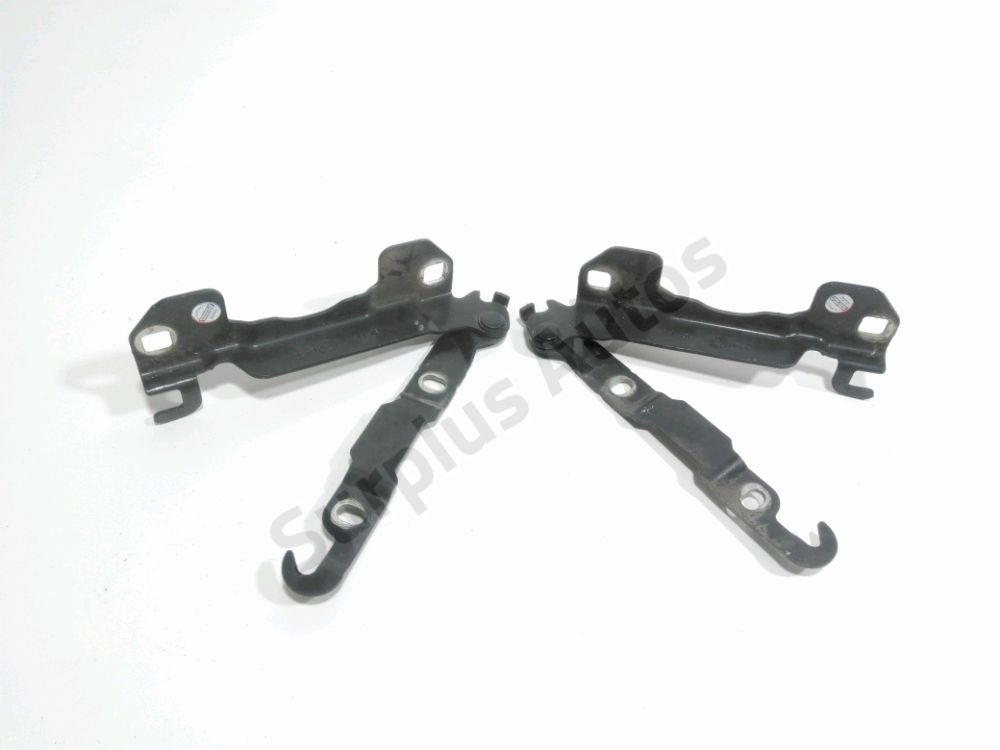 Jeu de charnières de capot