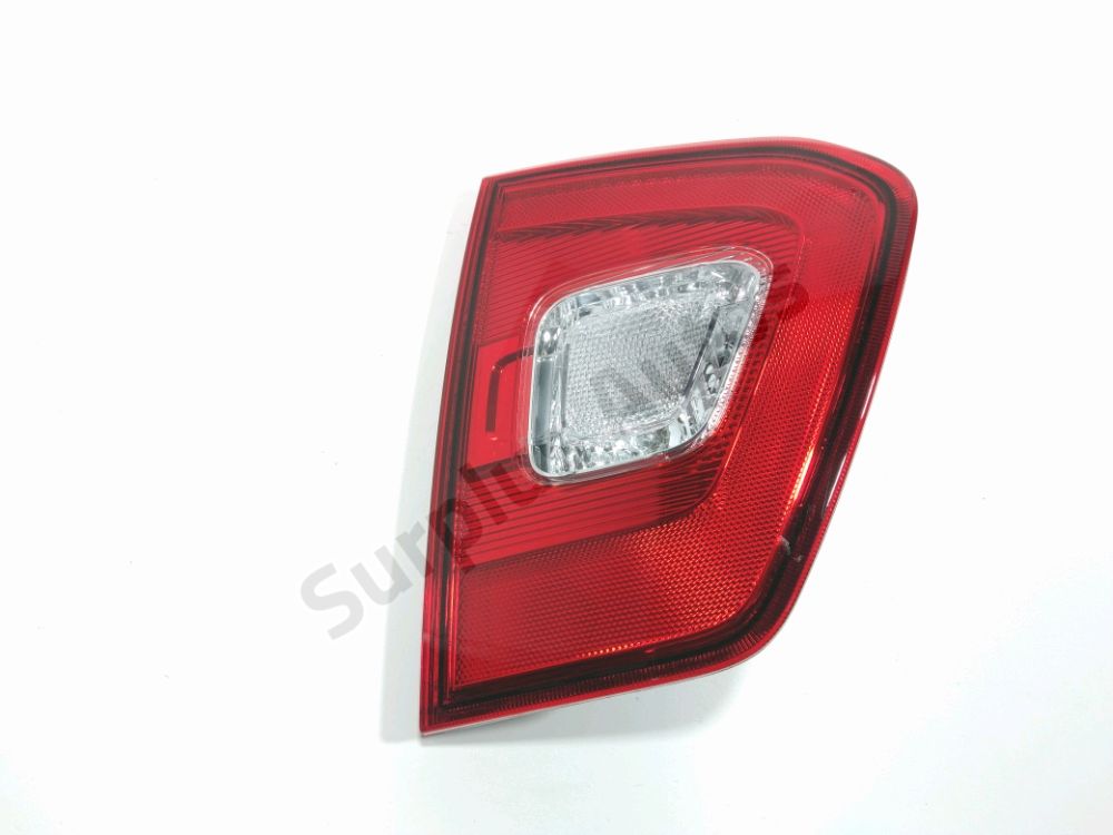 Feu arrière intérieur gauche