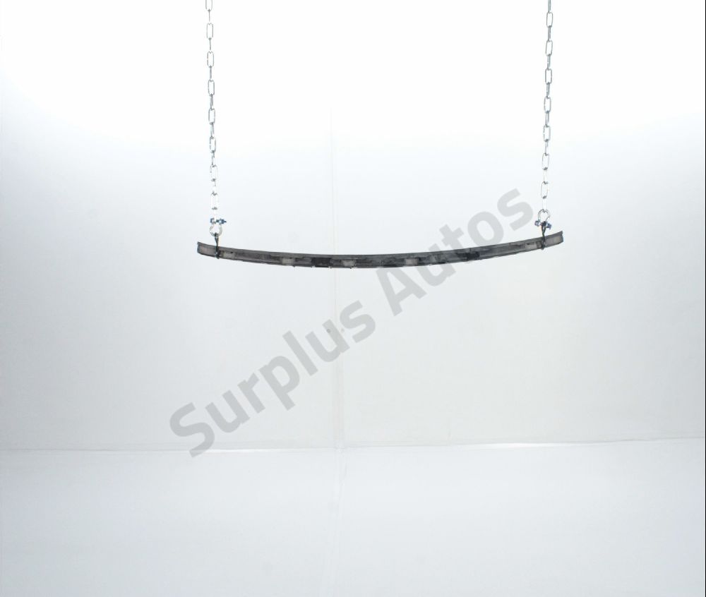 Support central de pare-choc arrière