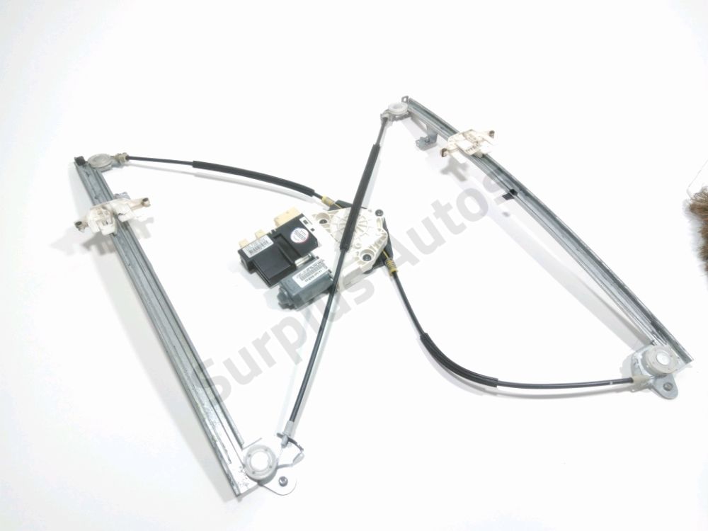 Lève-vitre électrique avant droit