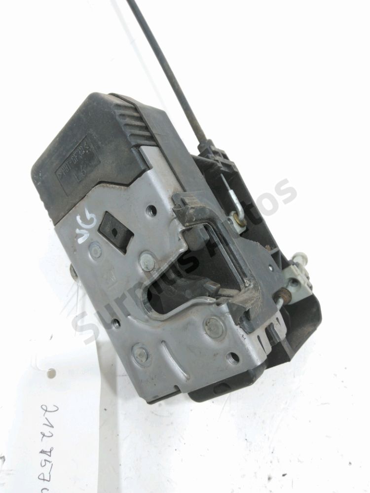 Serrure de porte avant gauche