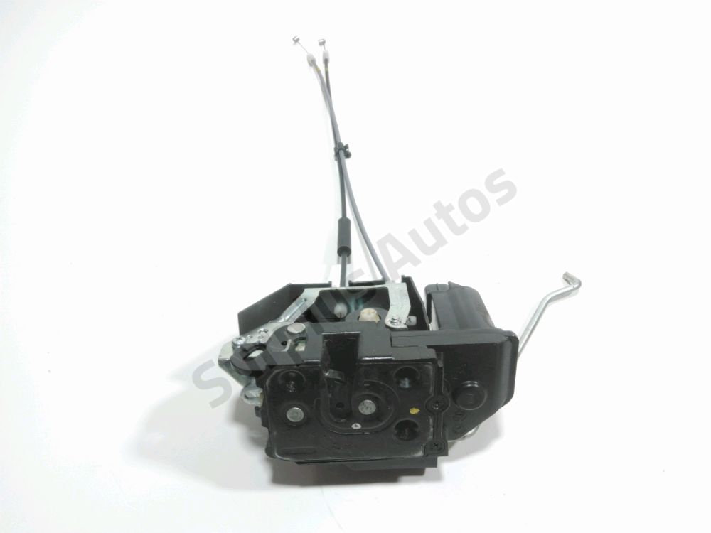 Serrure de porte avant droite