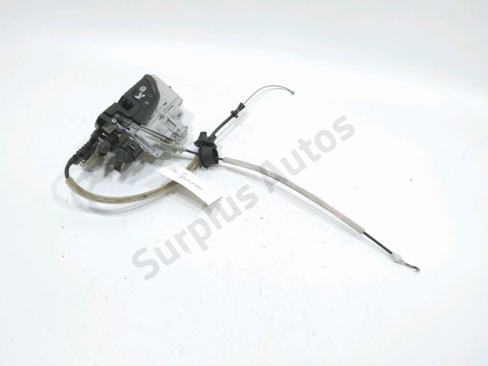 Serrure de porte avant gauche