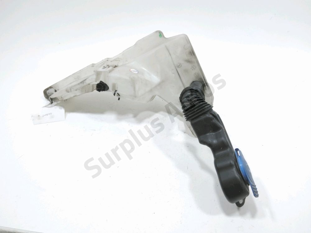 Réservoir de lave glace avant