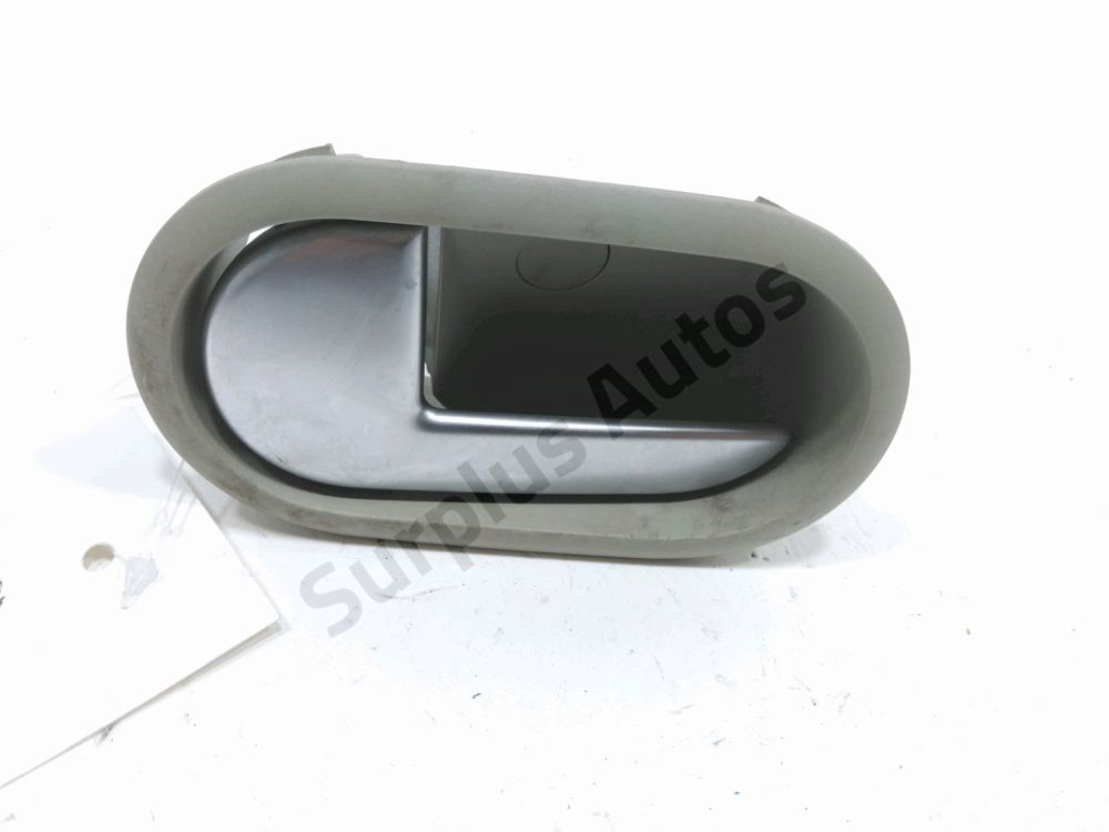 Poignée intérieure porte avant gauche