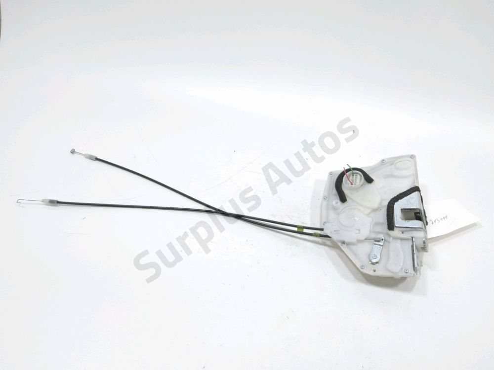 Serrure de porte avant droite