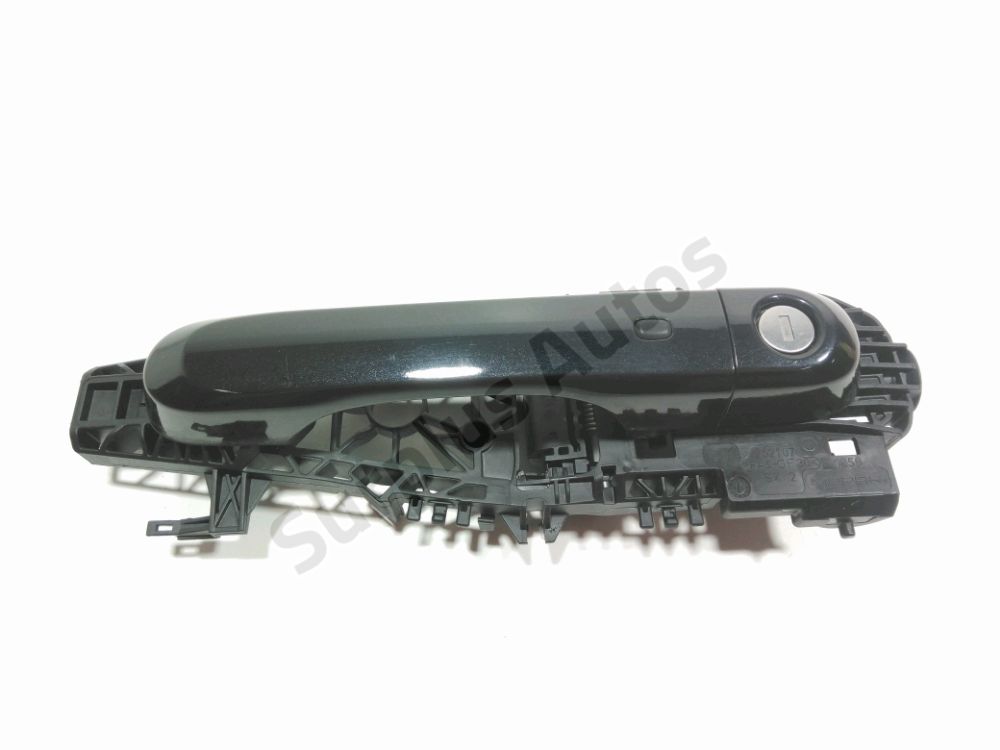 Poignee exterieure avant gauche