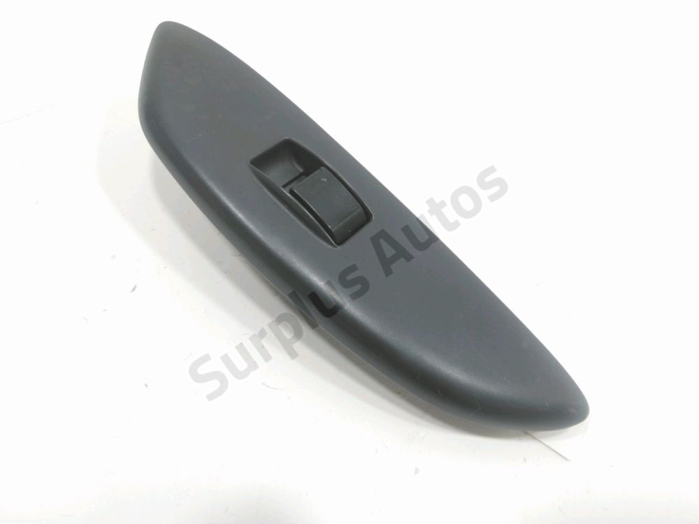 Commande lève-vitre avant droit