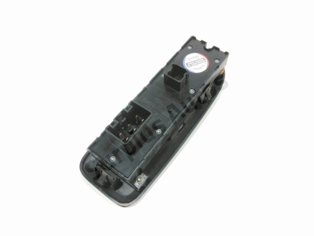 Commande lève-vitre avant gauche