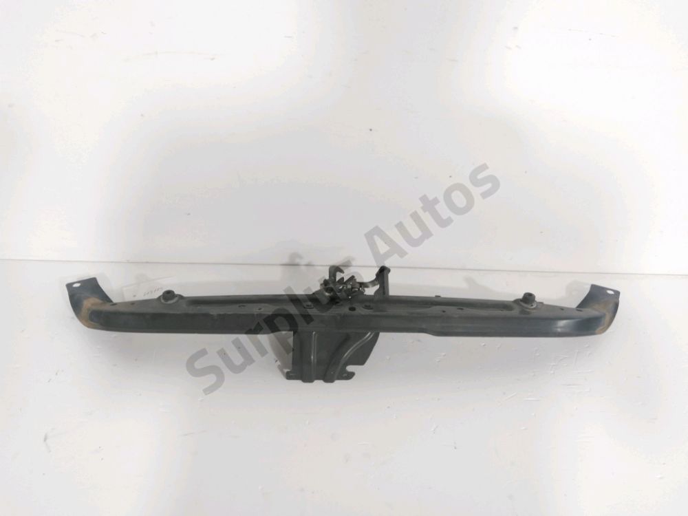 Traverse supérieure armature avant