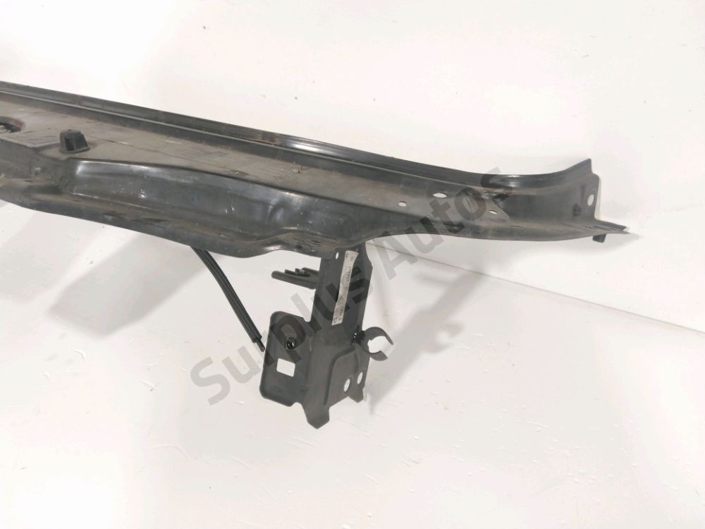 Traverse supérieure armature avant