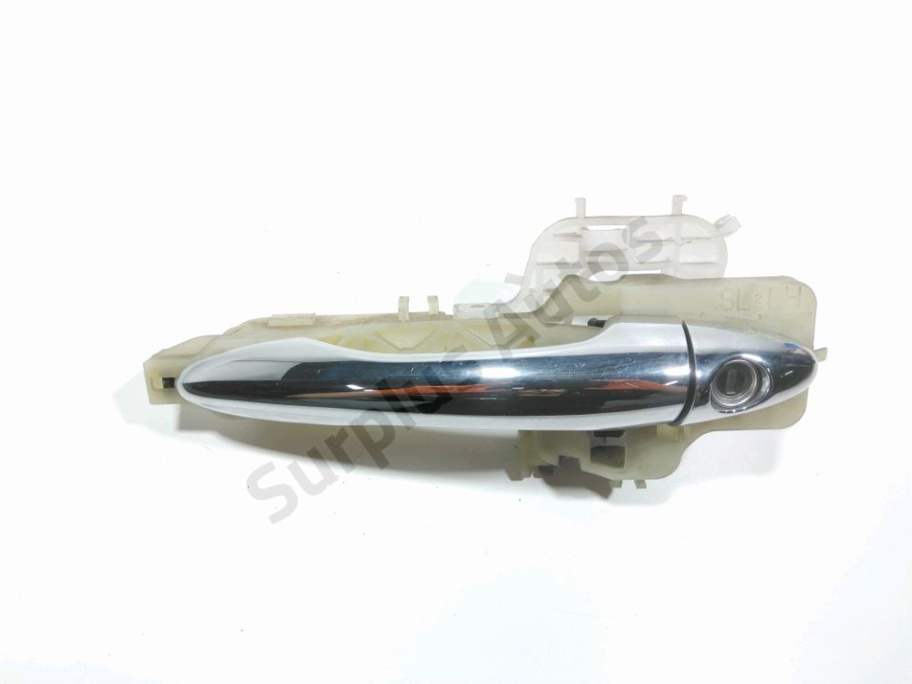 Poignée extérieure avant gauche