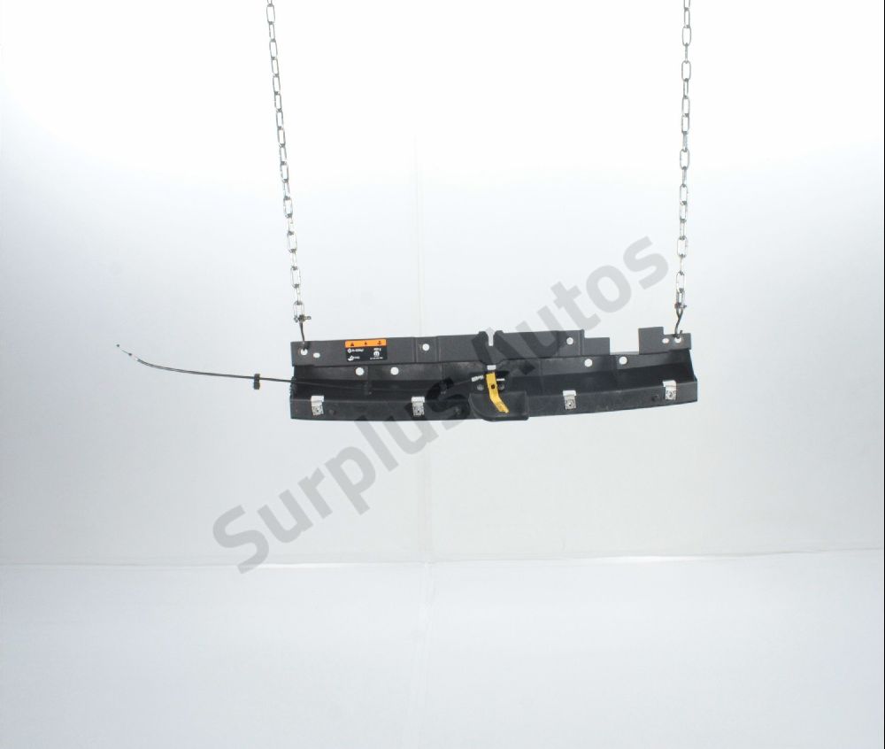 Traverse supérieure armature avant