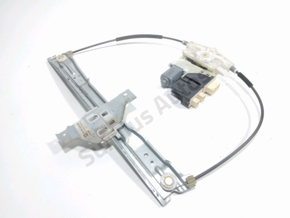 Lève-vitre électrique avant droit