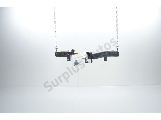 Traverse superieure armature avant