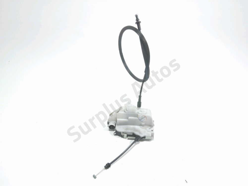 Serrure de porte avant droite