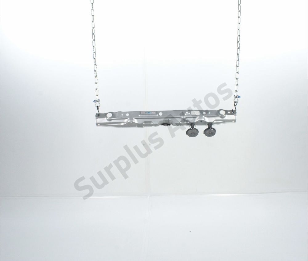 Traverse supérieure armature avant