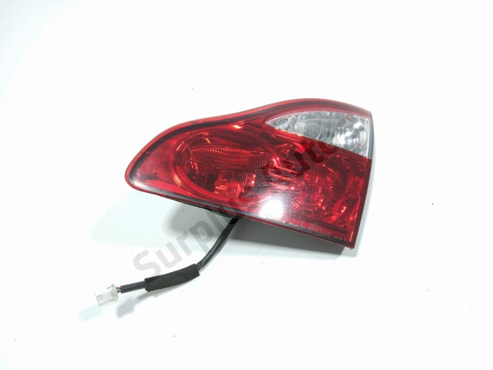 Feu arrière intérieur droit