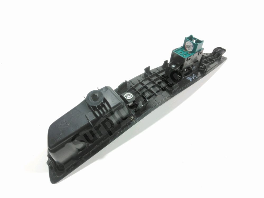 Commande lève-vitre avant droit