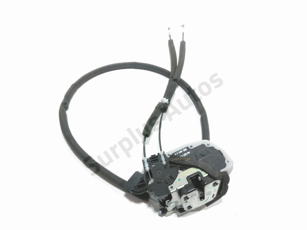 Serrure de porte avant droite