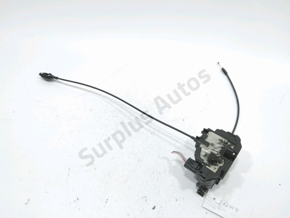 Serrure de porte avant droite