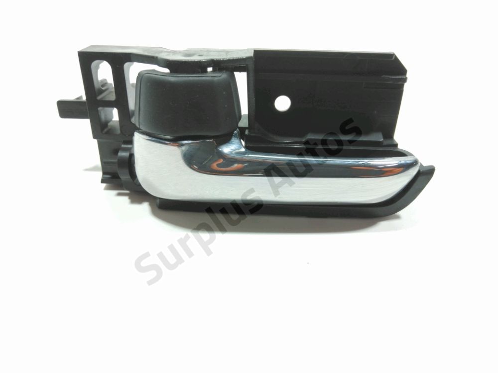 Poignee interieure porte arriere gauche