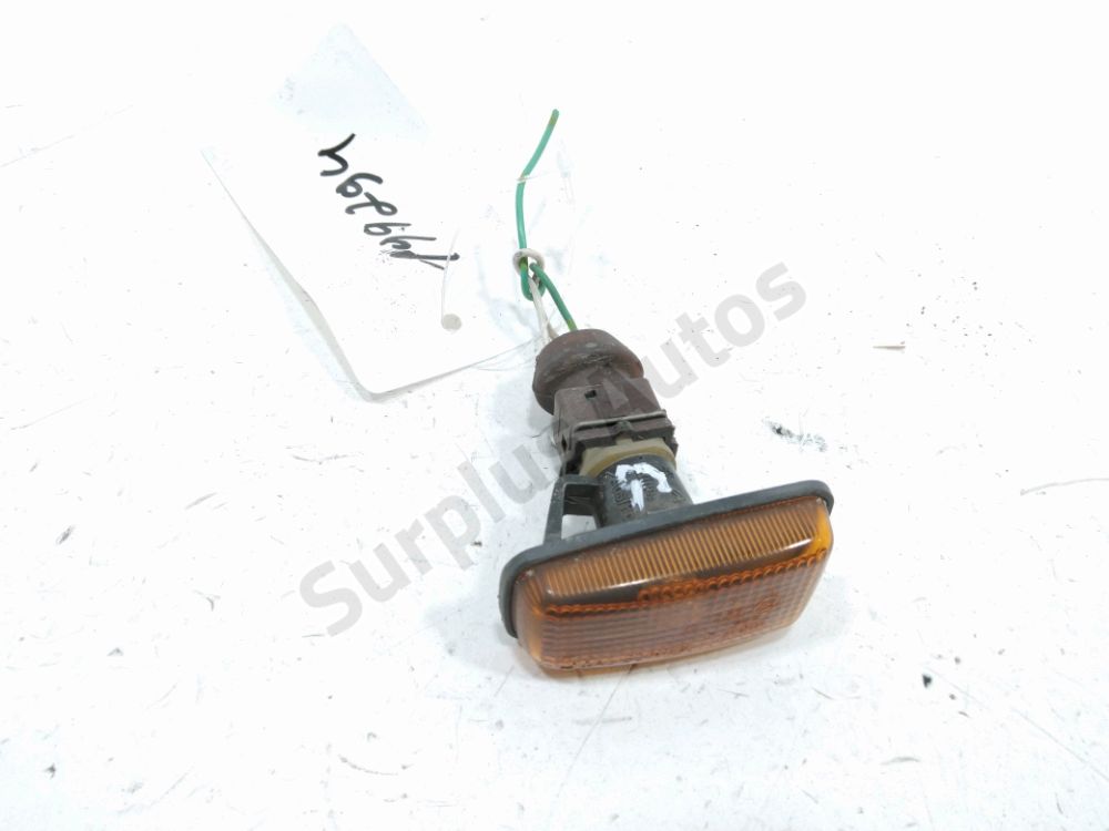 Répétiteur d'aile gauche