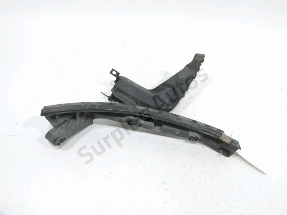 Support droit de pare-choc arrière